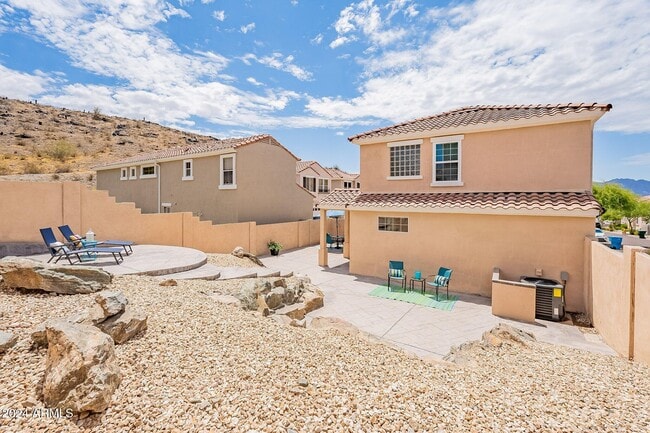 Building Photo - 445 W Mountain Sage Dr