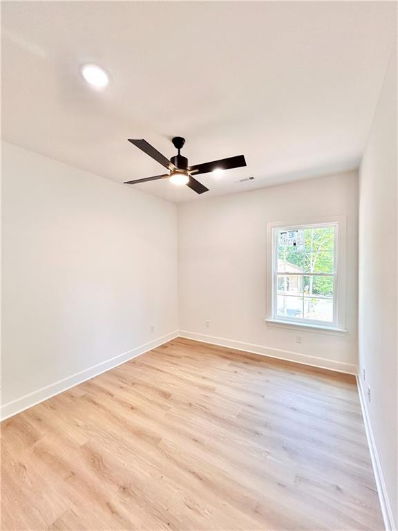 Building Photo - 8 Kirkdouglas Ln
