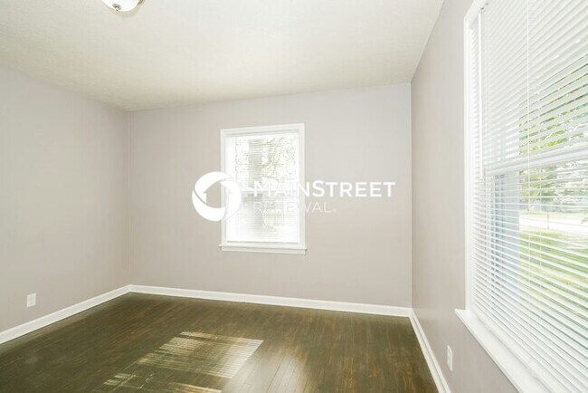 Building Photo - 3 Bedroom Pet-Friendly Home in PLAINFIELD, IN with Main Street Renewal