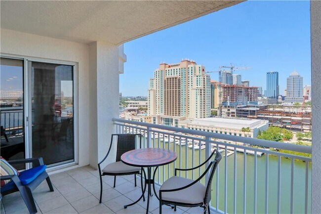 Building Photo - 371 Channelside Walk Way