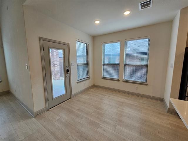 Building Photo - 3216 Southampton Dr