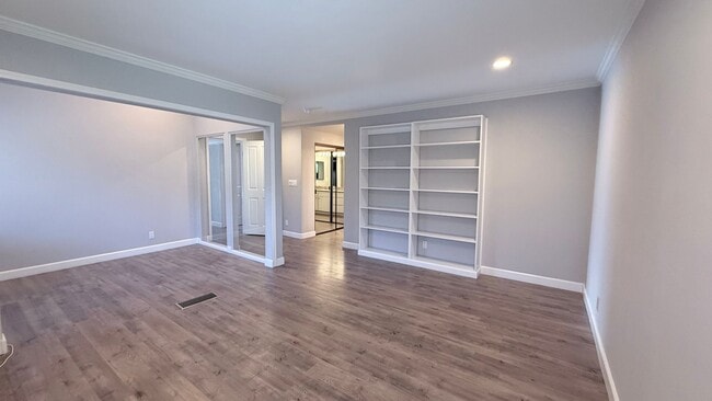 Building Photo - Gorgeous 2BD/2BA, Single-Story TH in Crow Canyon Country Club, Danville- Available NOW!