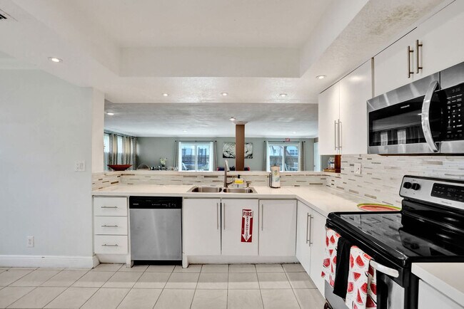 Building Photo - 5415 Harrison St