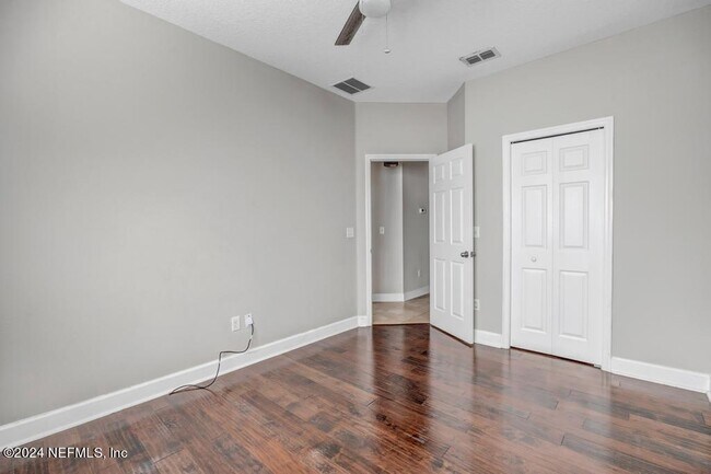 Building Photo - 96 Taylor Ridge Ave