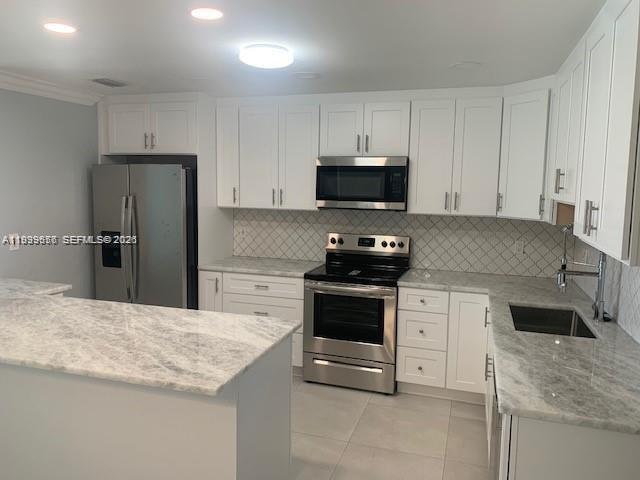 Building Photo - 272 NW 79th Ave