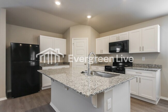 Building Photo - 6600 NW Kathleen St