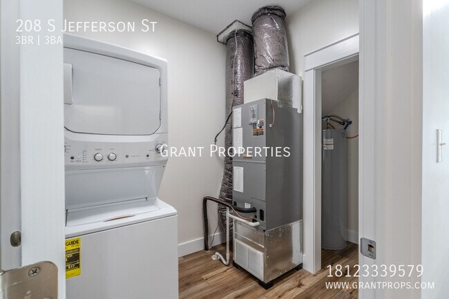 Building Photo - 208 S Jefferson St