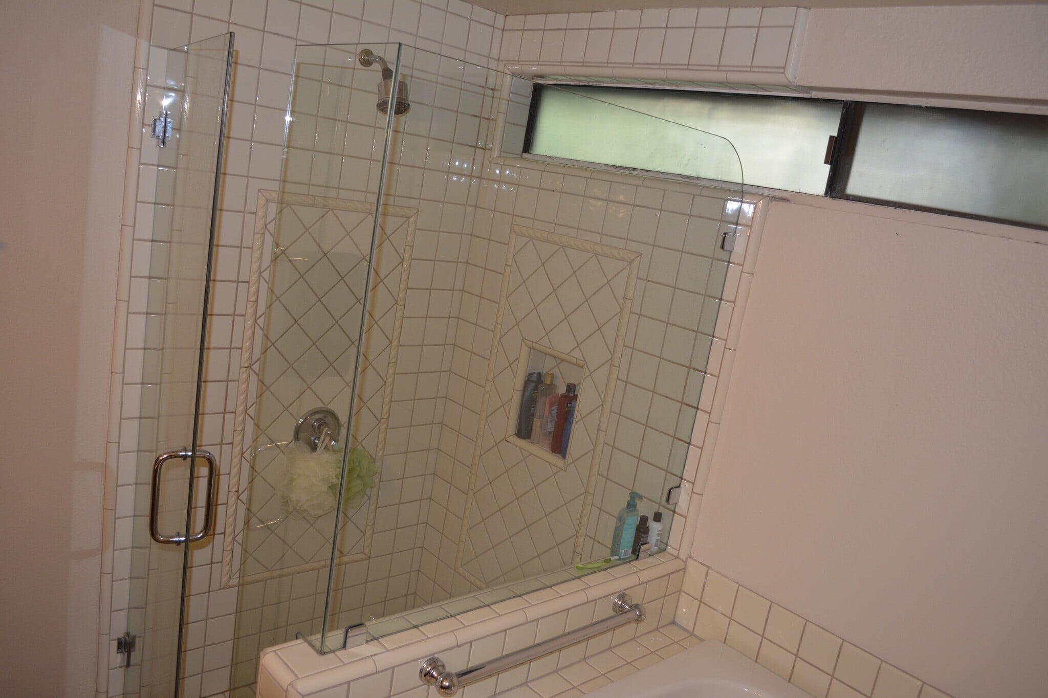 Building Photo - 1244 Valley View Rd