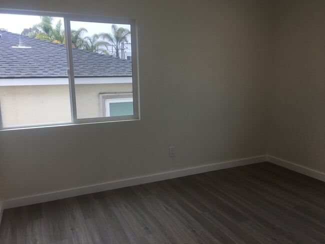 Building Photo - Updated 3 Bedroom Home in Pacific Beach!