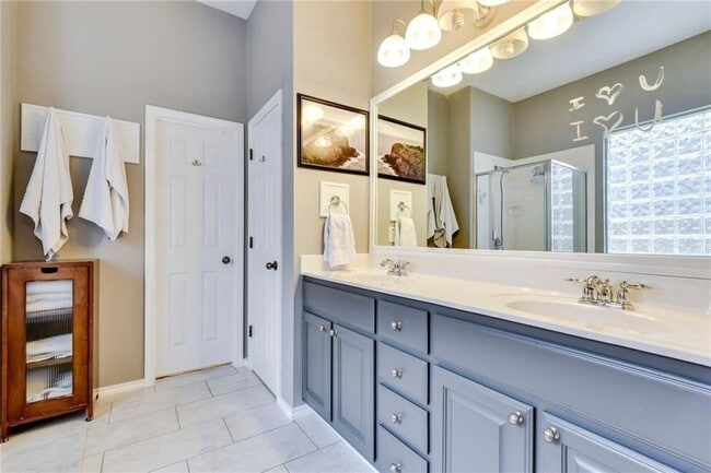 Building Photo - 10 Juniper Berry Way