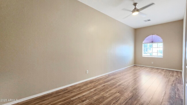 Building Photo - 13586 W Monte Vista Rd