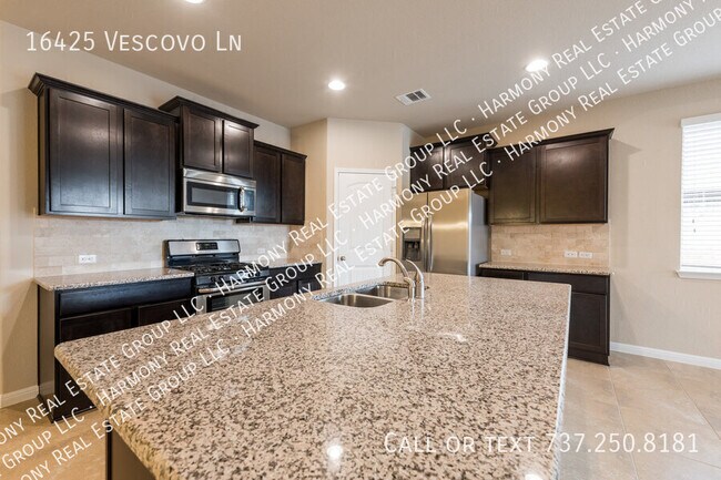 Building Photo - 16425 Vescovo Ln