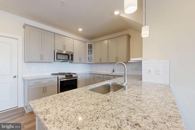 Building Photo - 2375 Stephanie Tessa Ln