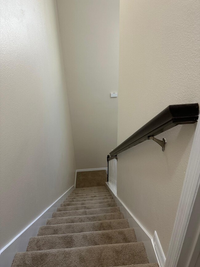 Building Photo - 2495 Seven Oaks Dr