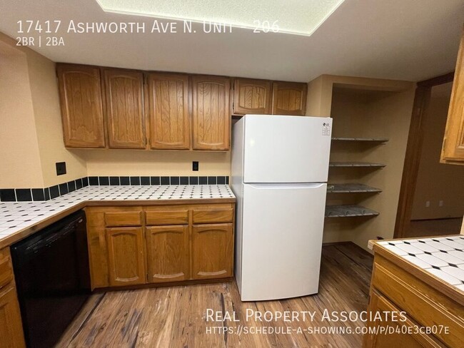 Building Photo - Available NOW! W/D in unit, Rent includes ...