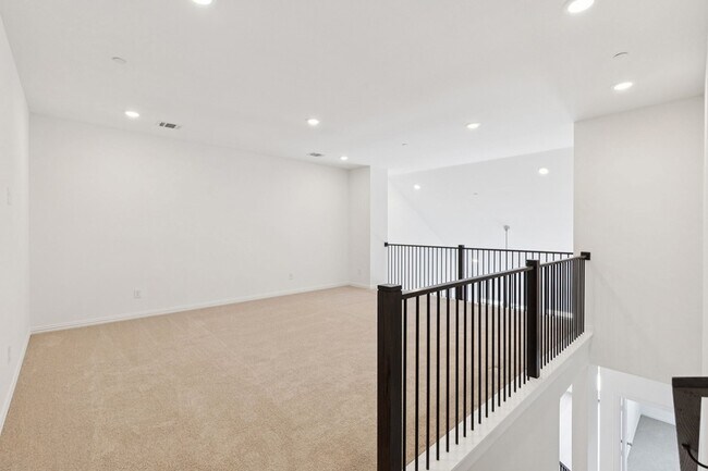 Building Photo - 3540 Pierce Ln
