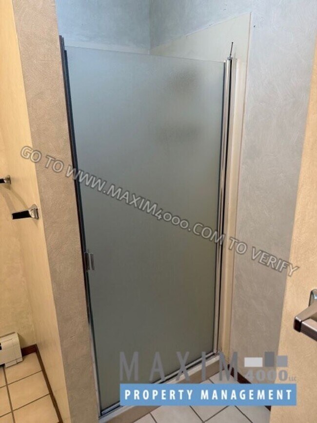 Building Photo - 3530 Ponderosa Way