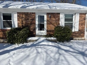 Building Photo - Stunning 4-bedroom, 2-bathroom home in Elizabethtown, KY!