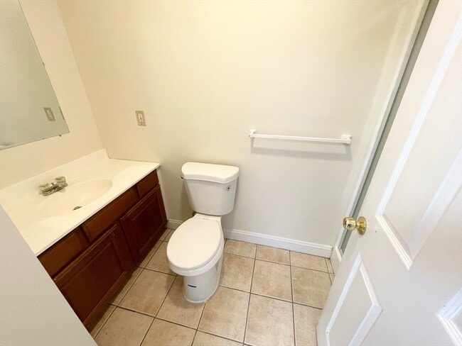 Building Photo - 12 Pratt St