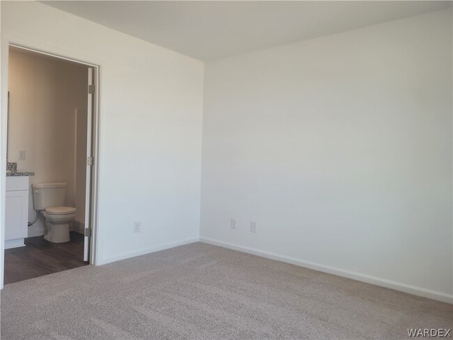 Building Photo - 2121 Pesuna Dr