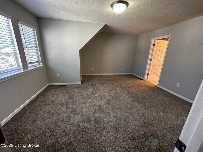 Building Photo - 402 Clare Ln