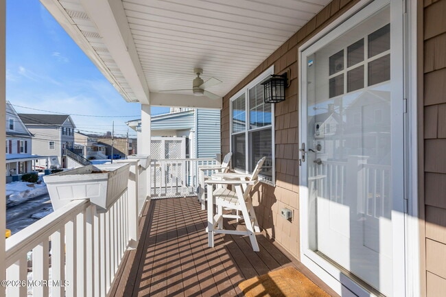 Building Photo - 12 4th St