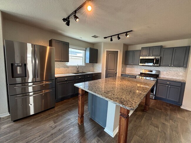 Building Photo - 14721 Hooded Merganser