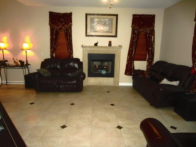 Building Photo - 1751 Watercrest Way