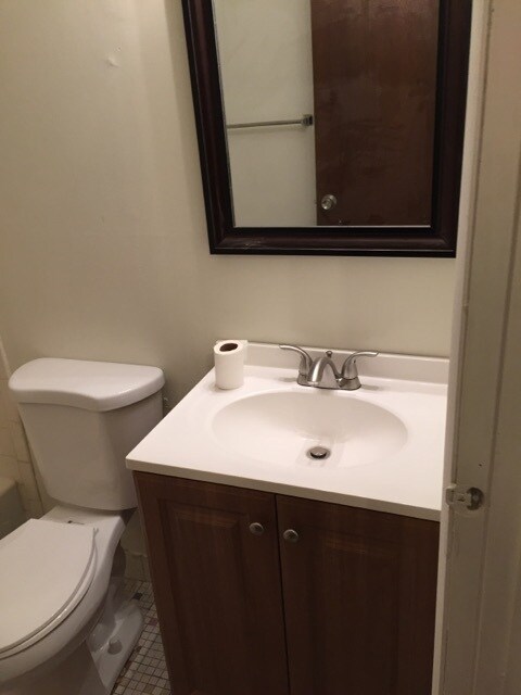 Building Photo - 920 Jonathon Ct