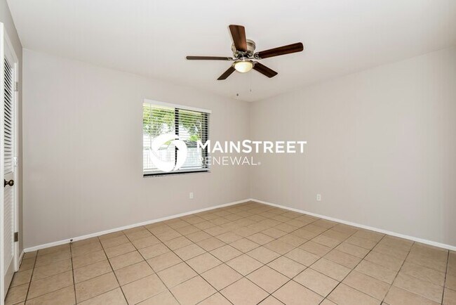 Building Photo - 3 Bedroom Pet-Friendly Home in Cape Coral, FL with Main Street Renewal