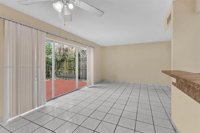 Building Photo - 3750 SW 60th Terrace