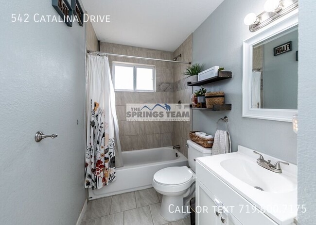 Building Photo - 542 Catalina Dr