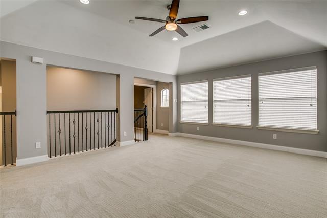 Building Photo - 8740 Dayton Dr