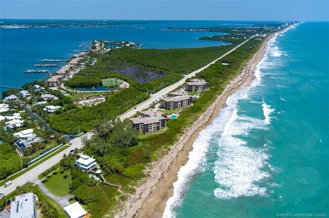 Building Photo - 4540 NE Sandpebble Trce