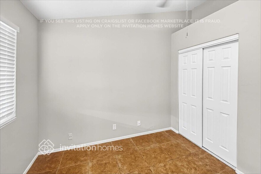 Building Photo - 2110 N Ithica St