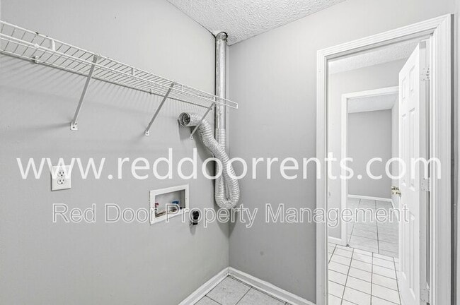 Building Photo - 517 Gibbs St