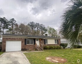 Building Photo - Beautiful 3 Bedroom Ranch in Goose Creek
