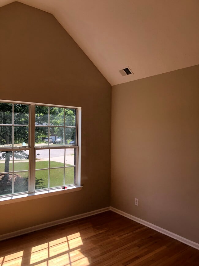 Bedroom 5 - 1414 Schley Plz