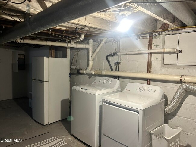 Building Photo - 206 Stoodley Pl