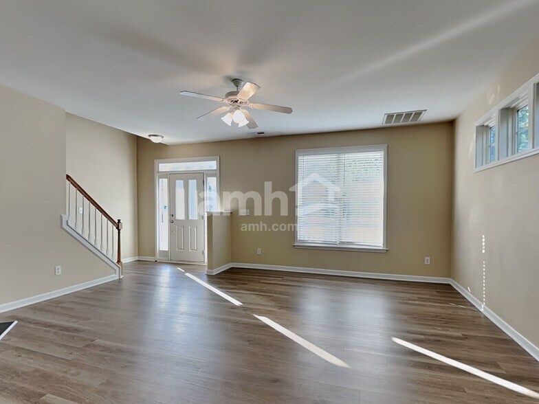 Building Photo - 1105 Willowedge Ct
