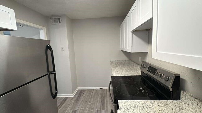 Building Photo - 136 Hudson Bridge Terrace