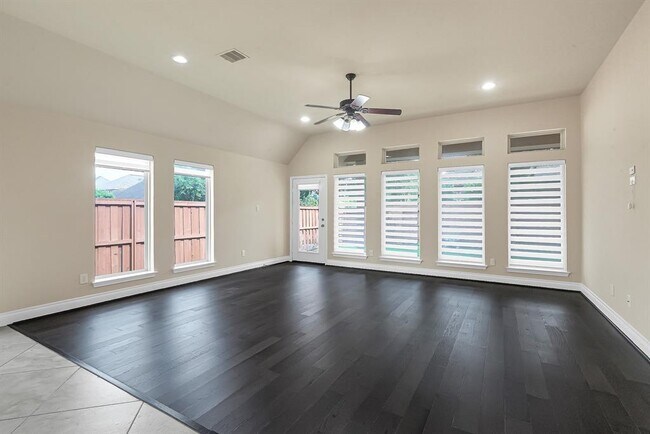 Building Photo - 17503 Woodfalls Ln