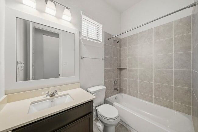 Building Photo - 10906 Perennial Mist Dr