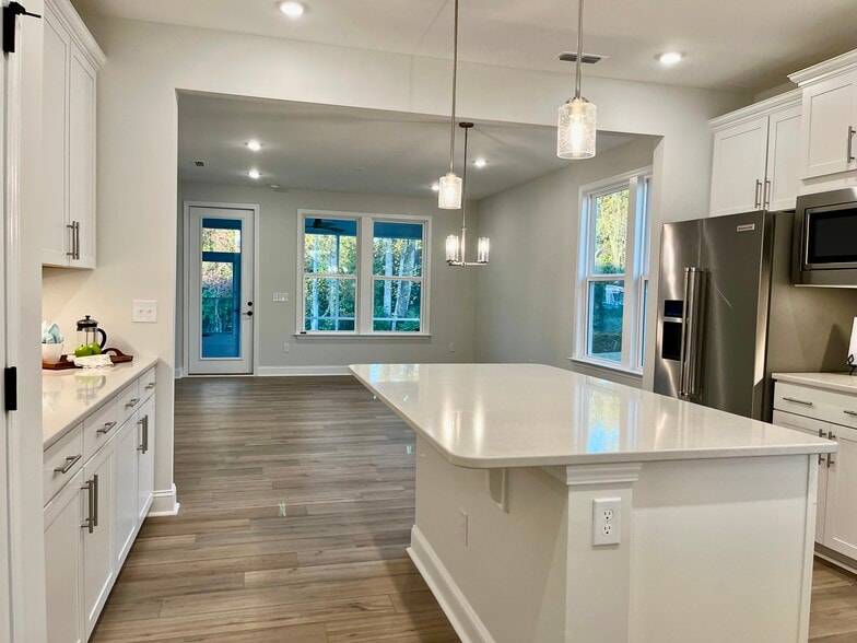 Building Photo - 1609 American Beech St