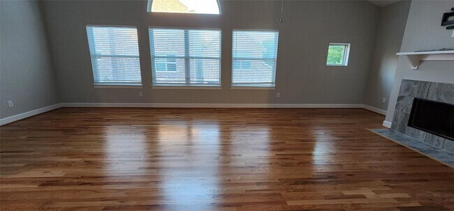 Building Photo - 11608 Main Ash Dr