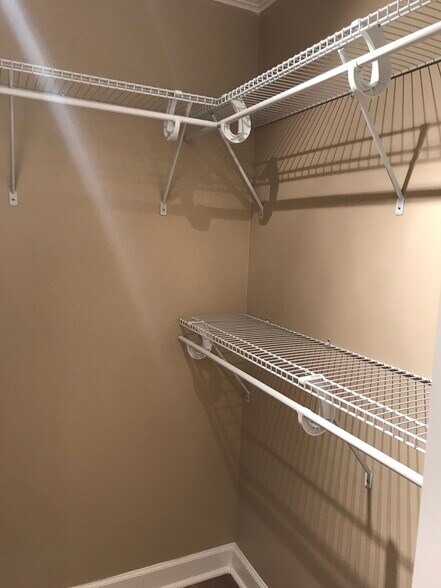 Building Photo - 1636 N Wells St