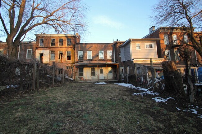 Building Photo - 37 Lutheran St