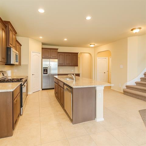 Building Photo - 15841 Oak Pointe Dr