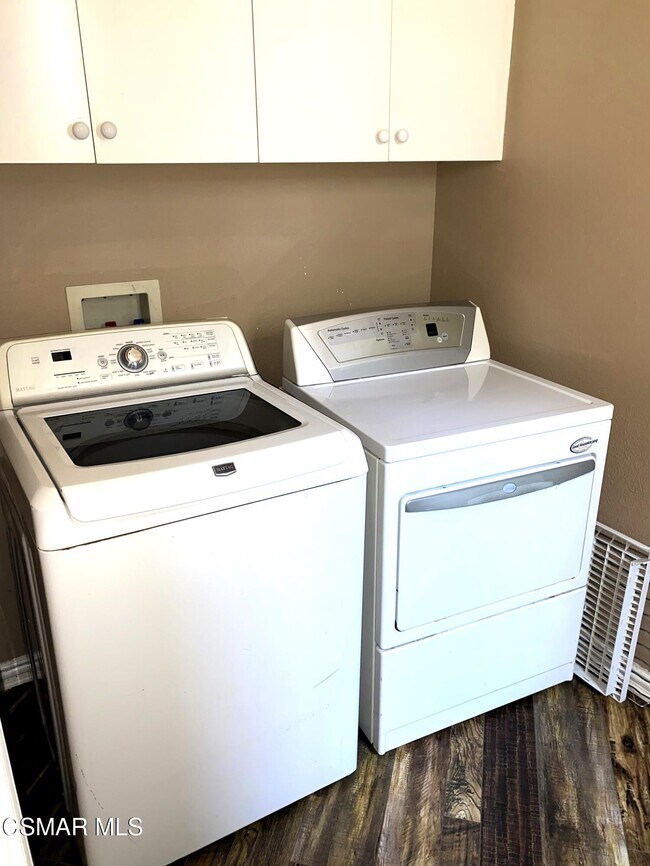 Building Photo - 4501 Via Rio