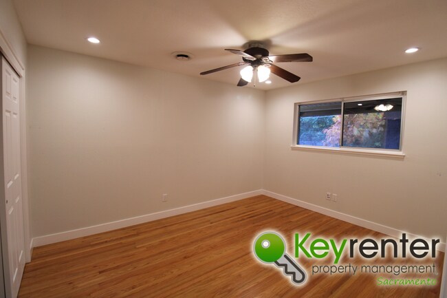 Building Photo - 4741 Foster Way